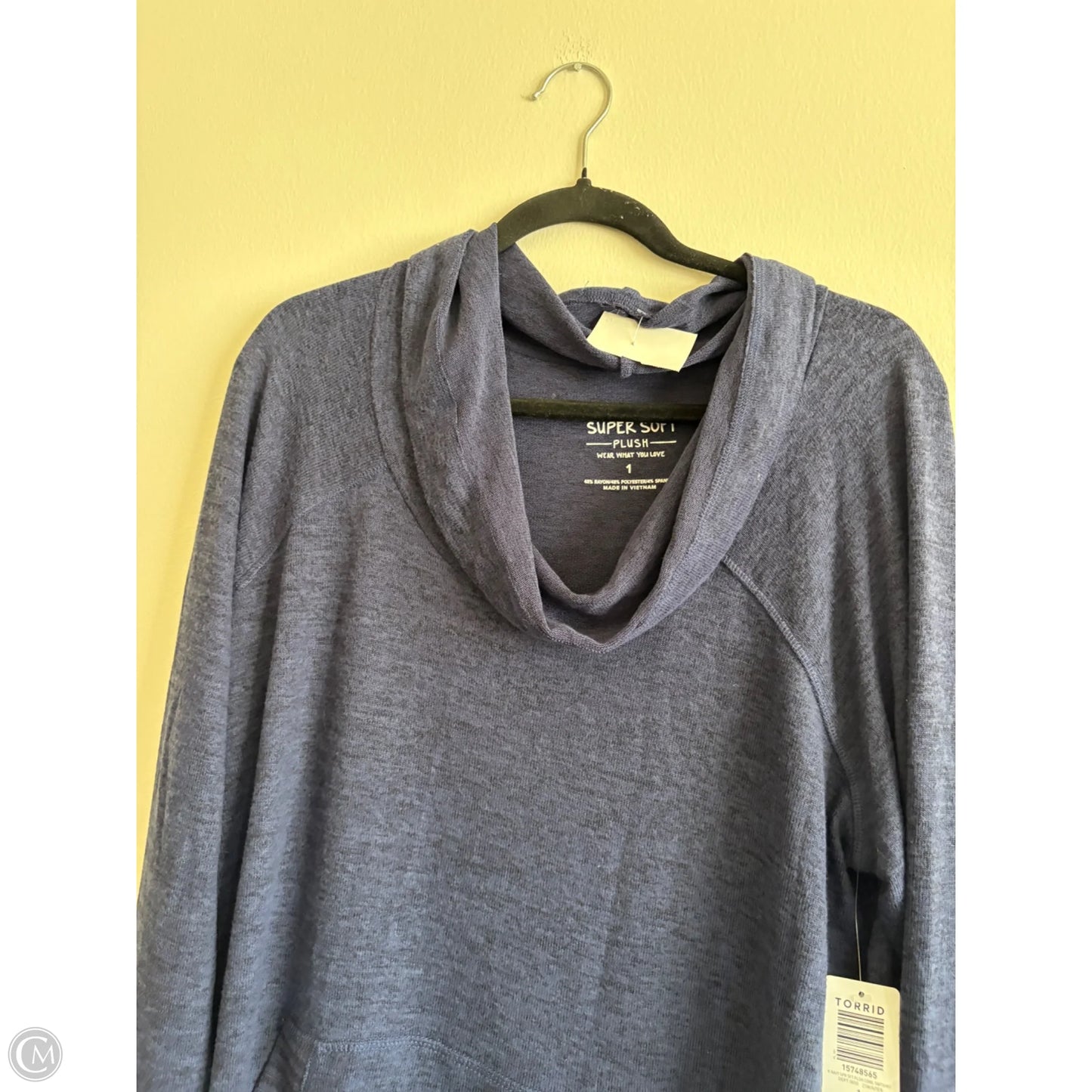 Top Long Sleeve By Torrid In Blue, Size: 1x