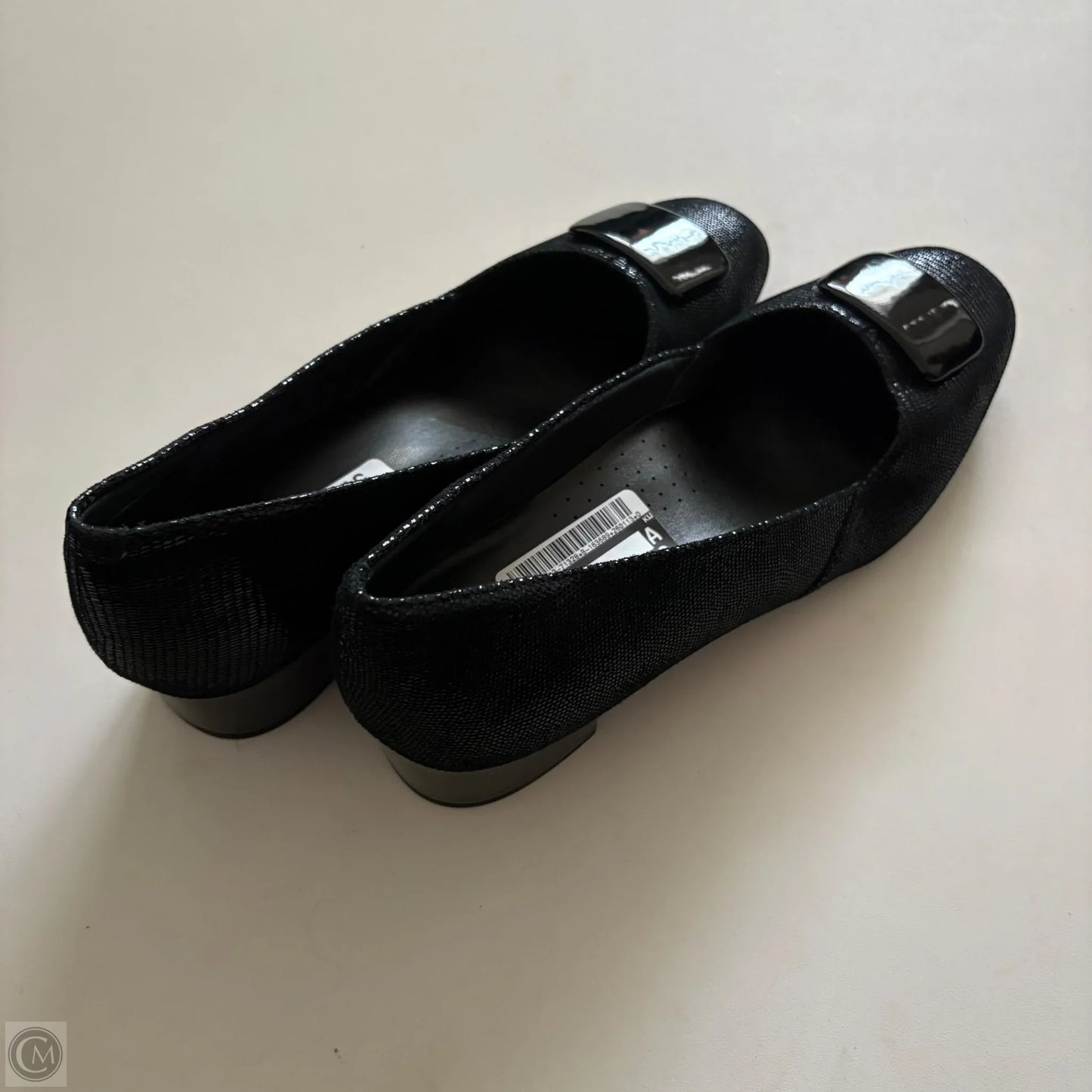Shoes Flats By TROTTERS In Black, Size: 11