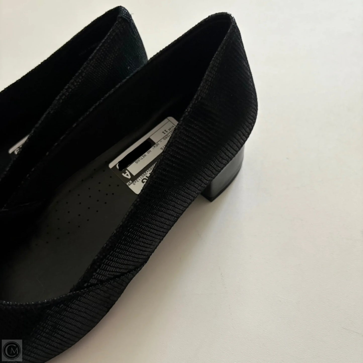 Shoes Flats By TROTTERS In Black, Size: 11