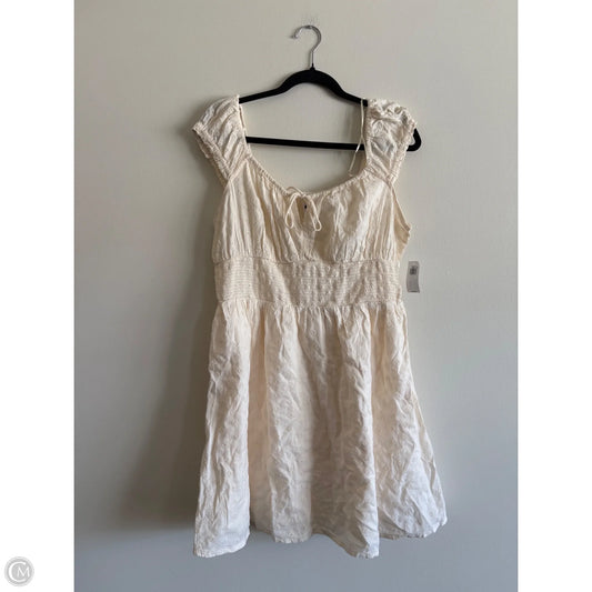 Dress Casual Short By Old Navy In Cream, Size: L