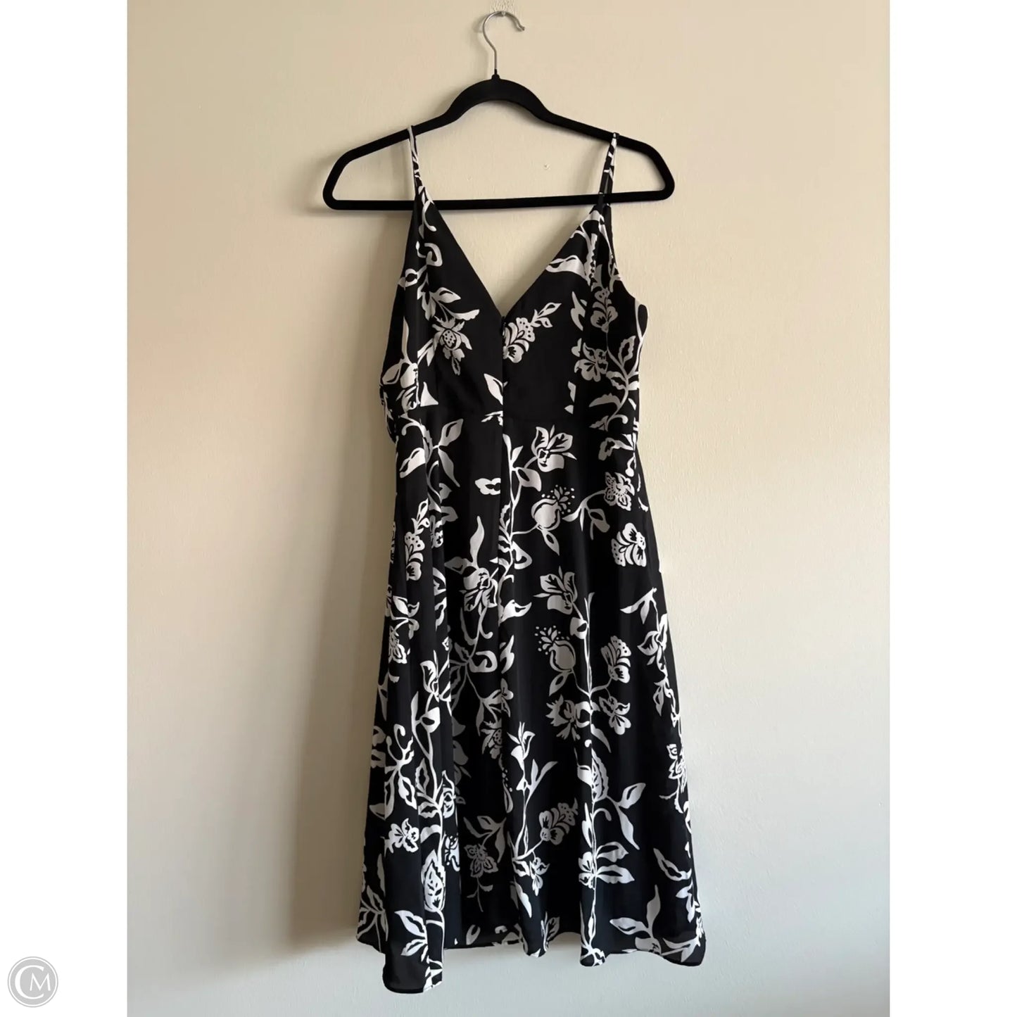 Dress Casual Midi By Express In Black, Size: M