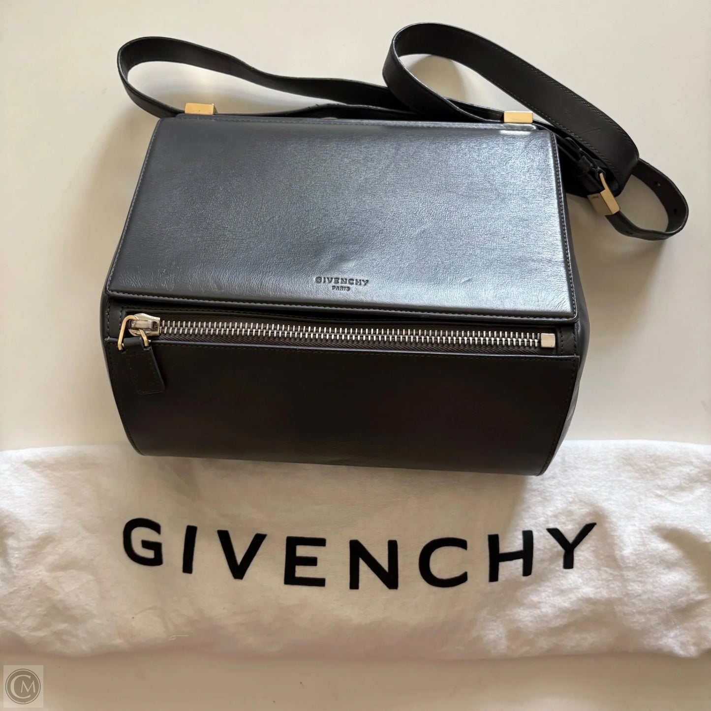 Handbag Luxury Designer By Givenchy, Size: Large