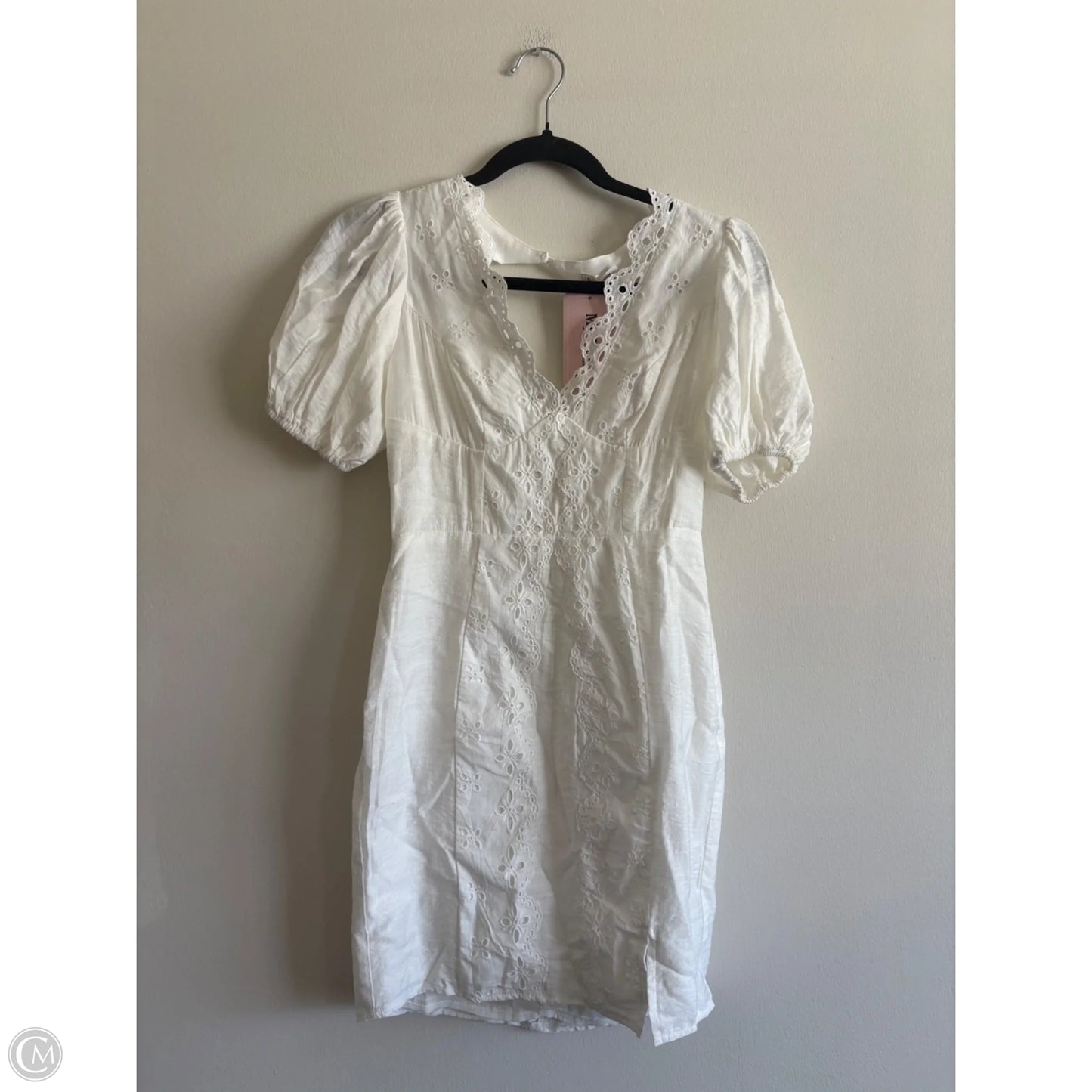 Dress Casual Short By Mika & Gala In White, Size: 6