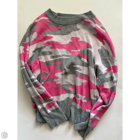 Sweater By Crown And Ivy In Camouflage Print, Size: M