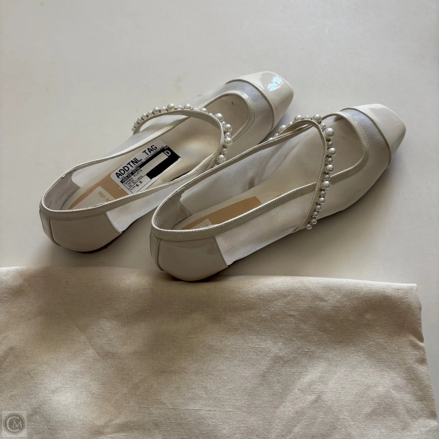 Shoes Flats By Dolce Vita In Cream, Size: 6.5