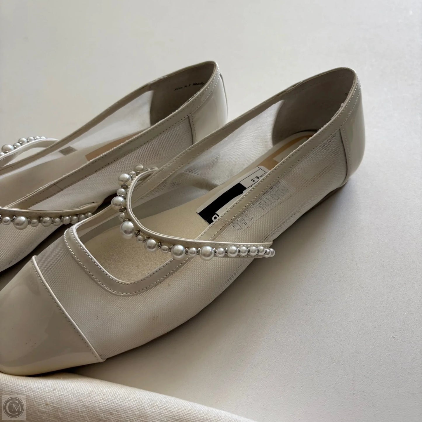 Shoes Flats By Dolce Vita In Cream, Size: 6.5