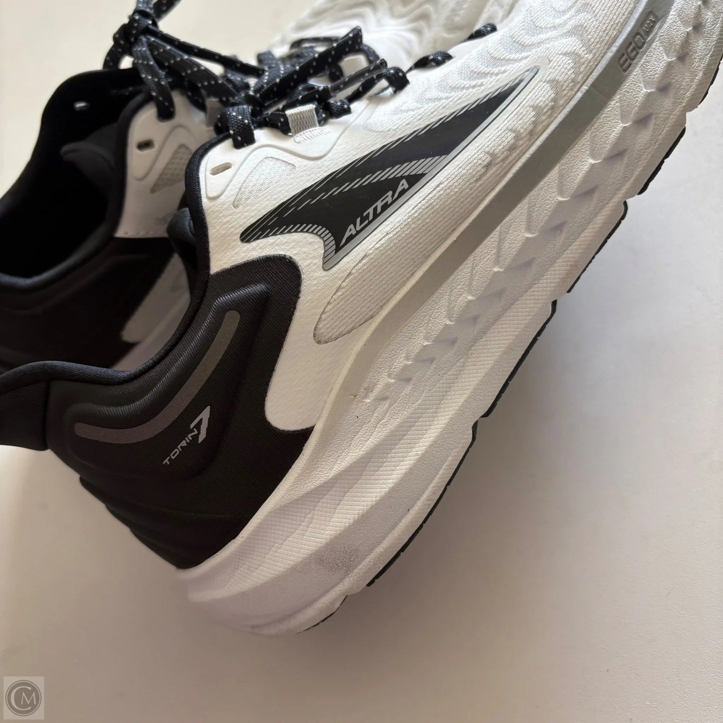 Shoes Athletic By Altra In White, Size: 9