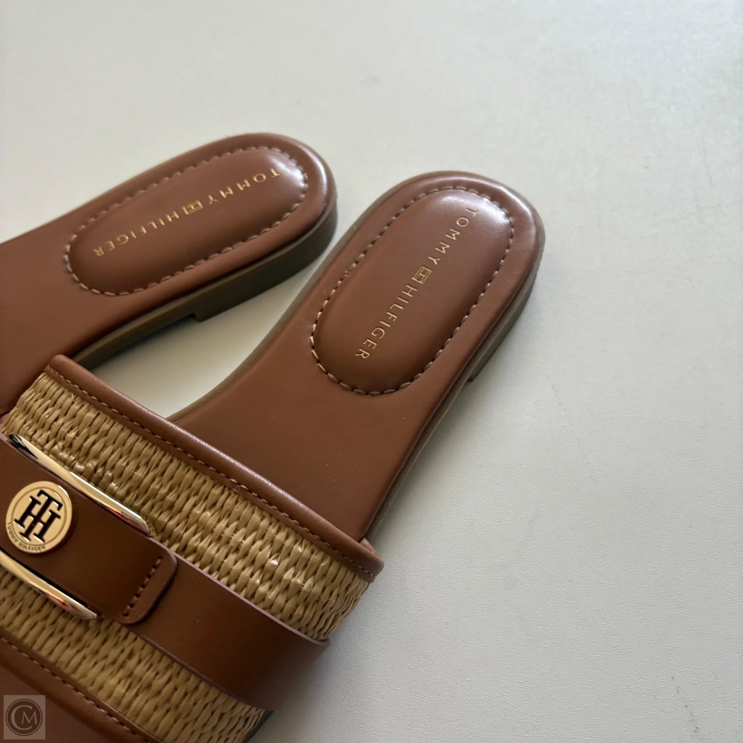 Sandals Flip Flops By Tommy Hilfiger In Brown, Size: 9