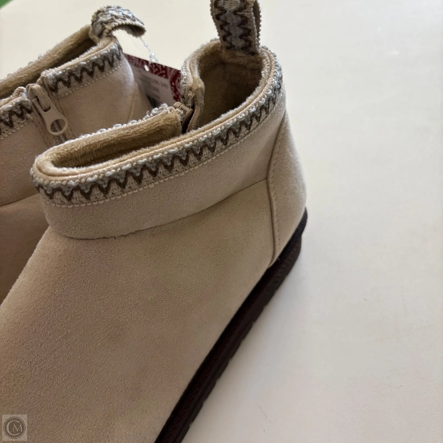 Boots Ankle Flats By Muk Luks In Cream, Size: 10