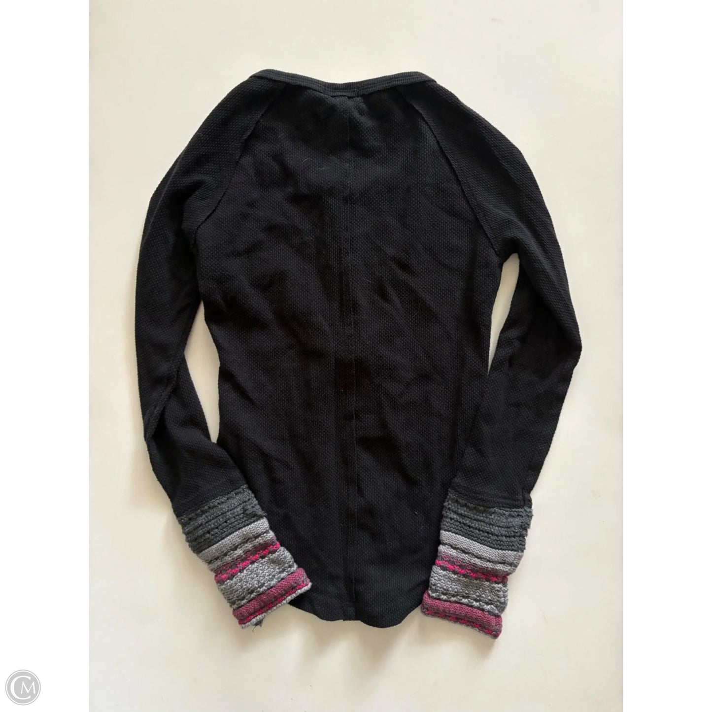 Top Long Sleeve By Earthbound In Black, Size: S