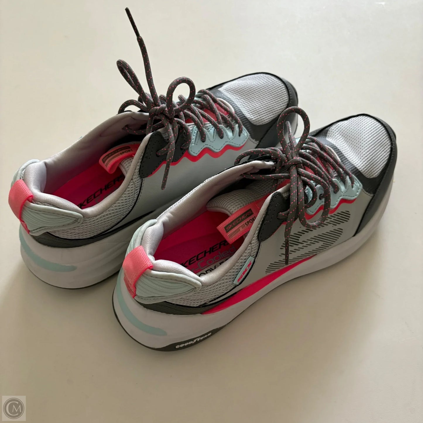 Shoes Athletic By Skechers In Grey, Size: 9.5