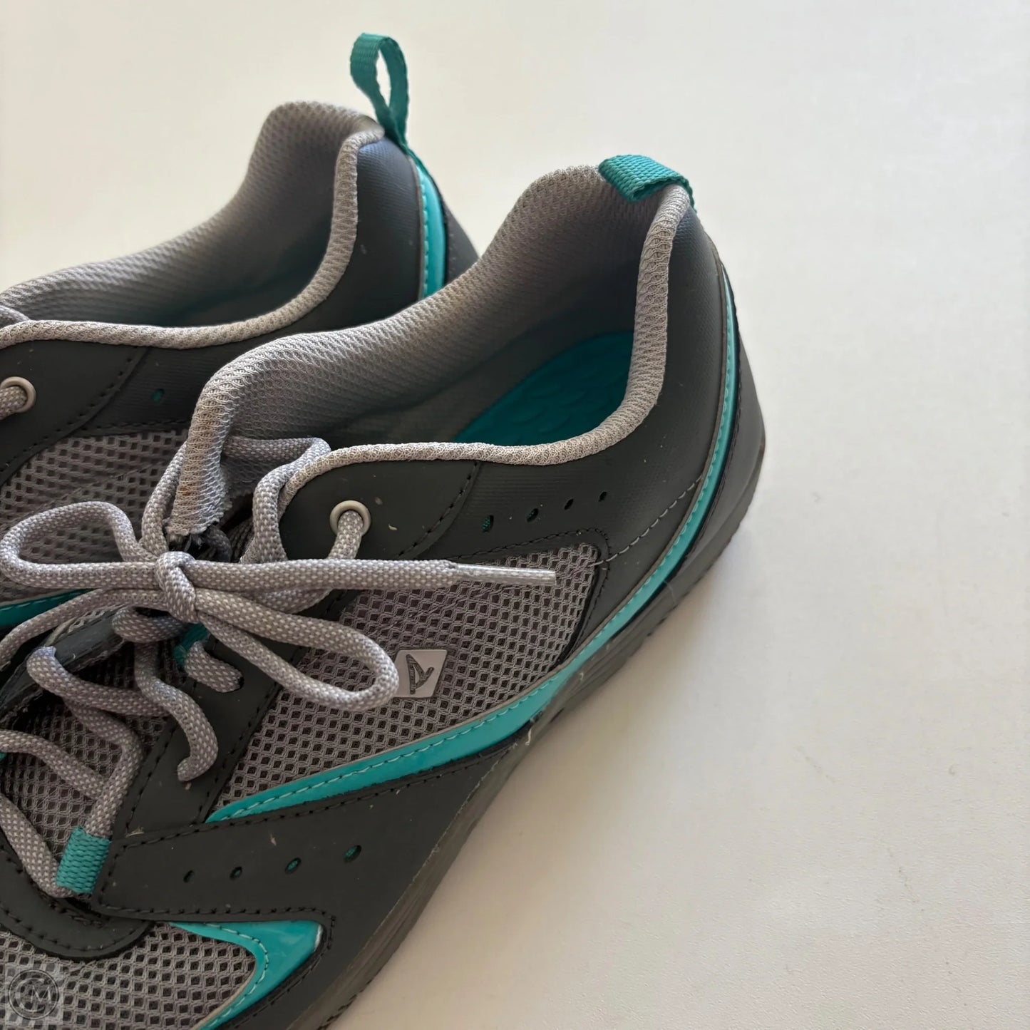 Shoes Athletic By Sperry In Grey, Size: 10