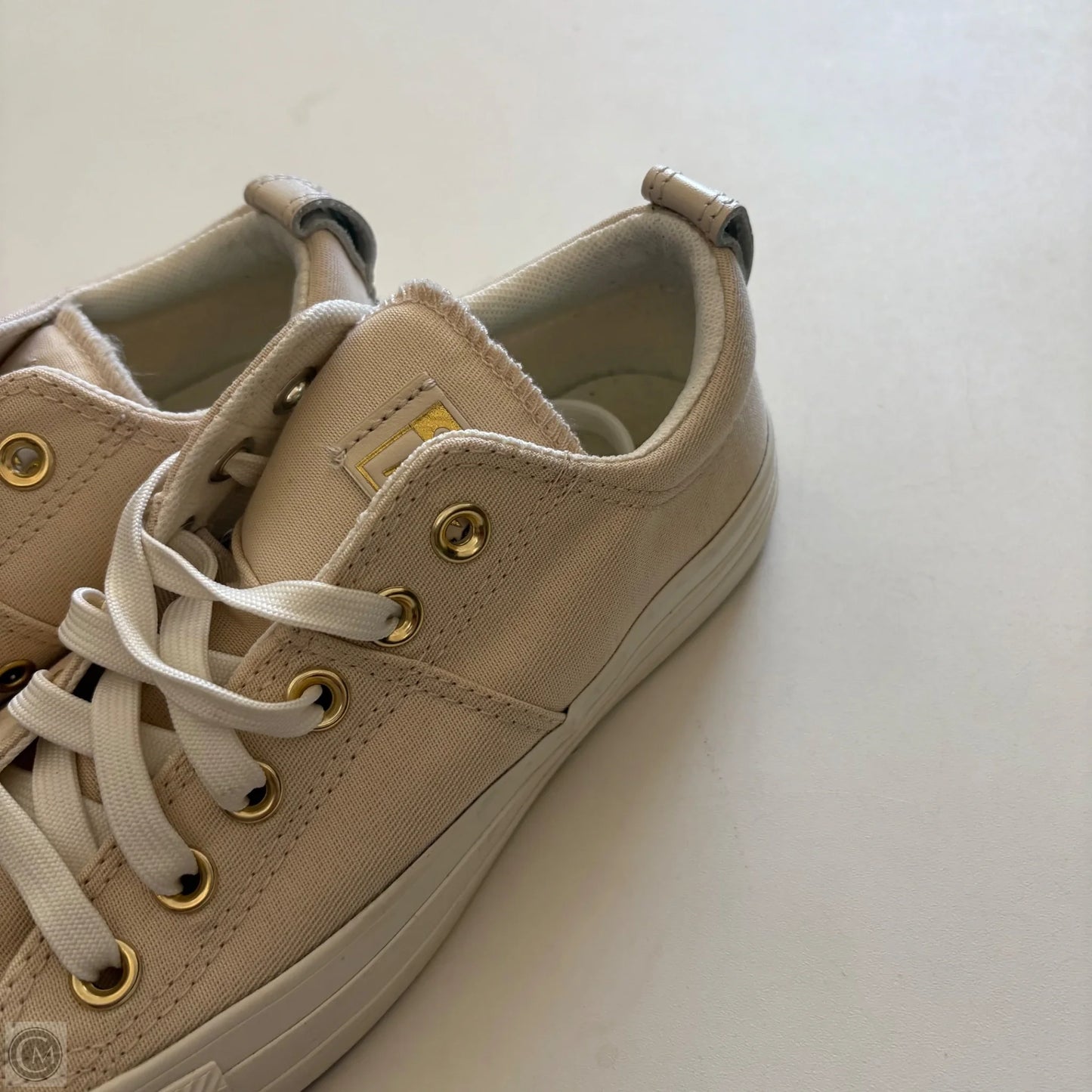 Shoes Flats By Converse In Cream, Size: 7