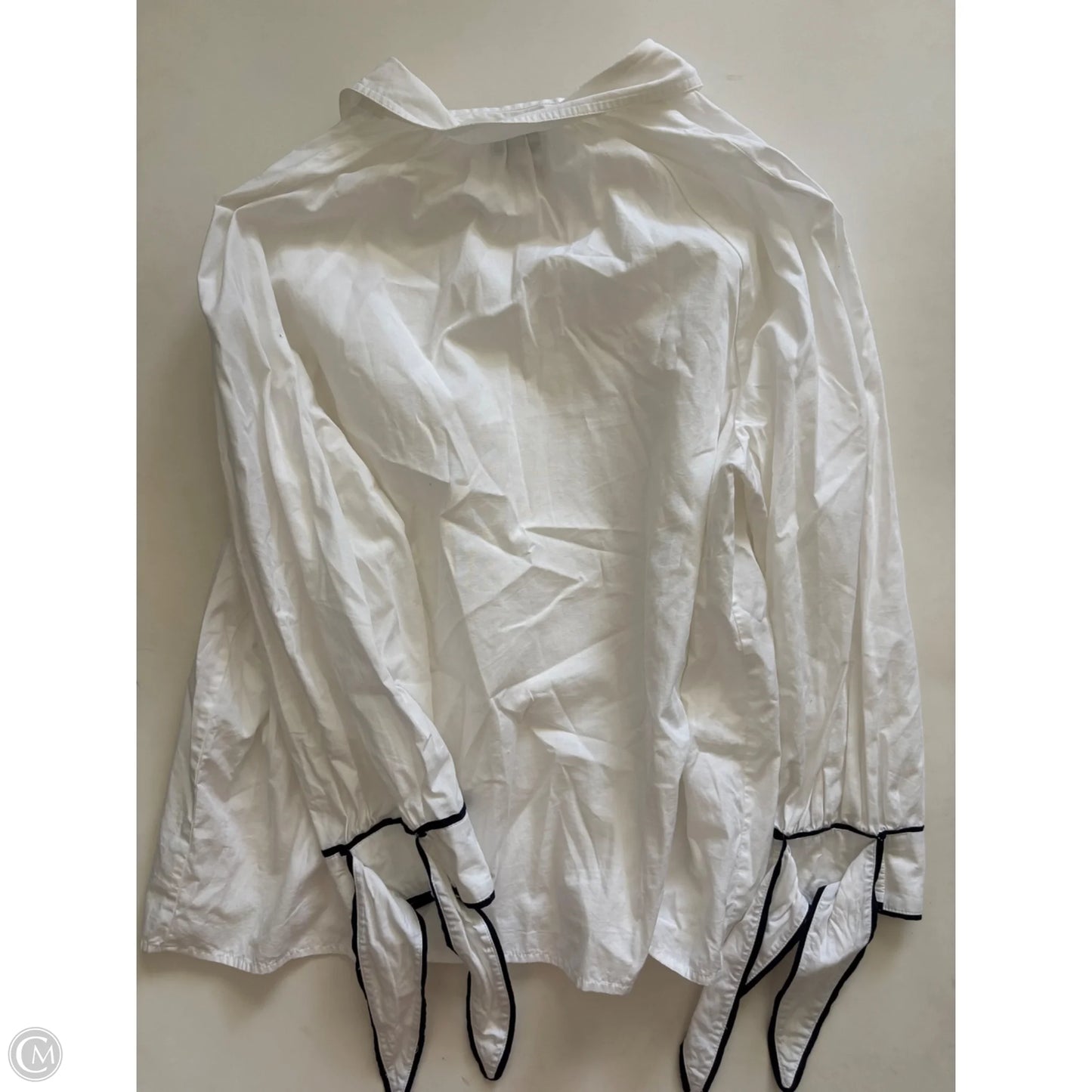 Top Long Sleeve By Crown And Ivy In White, Size: Xl
