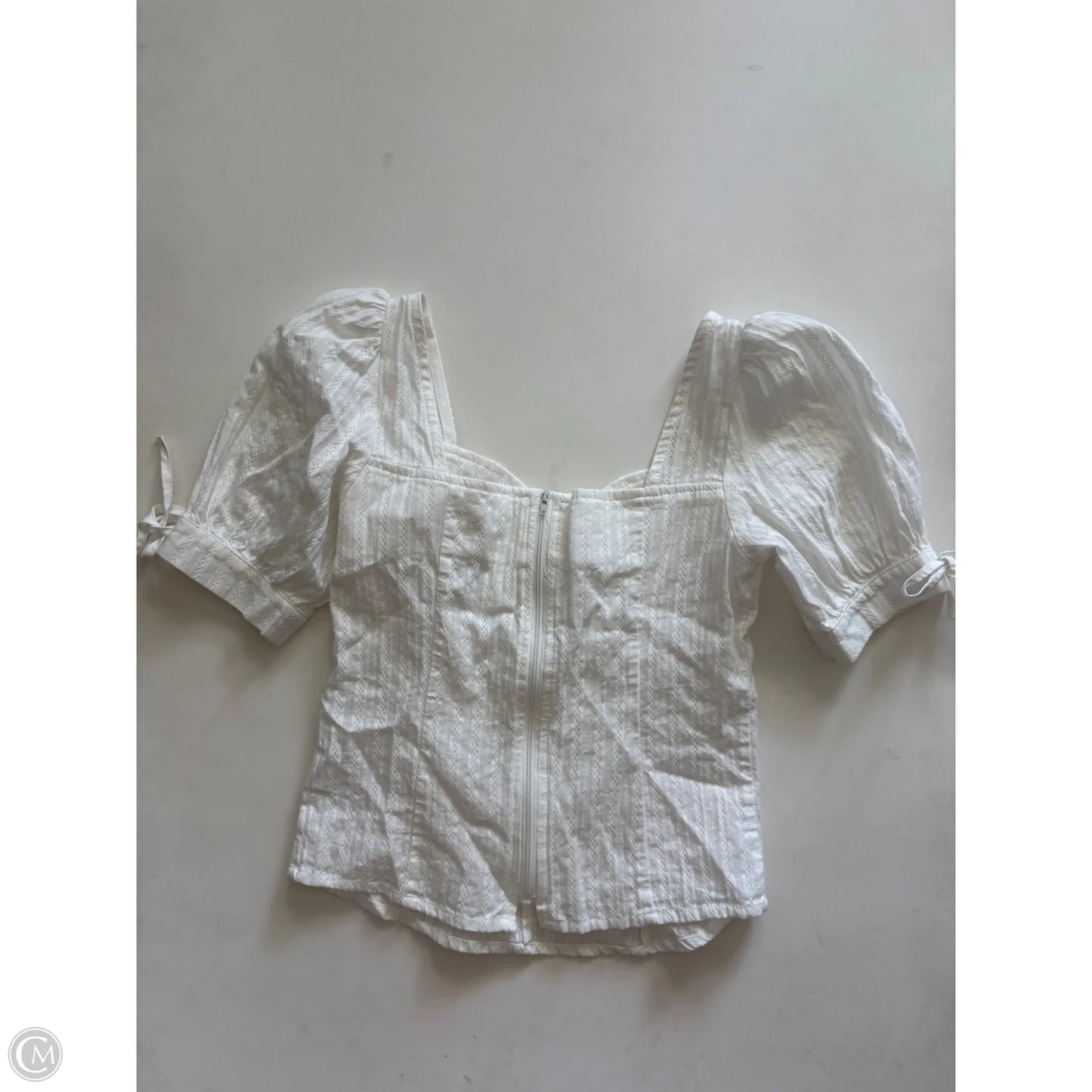 Top Short Sleeve By Bishop + Young In White, Size: Xs