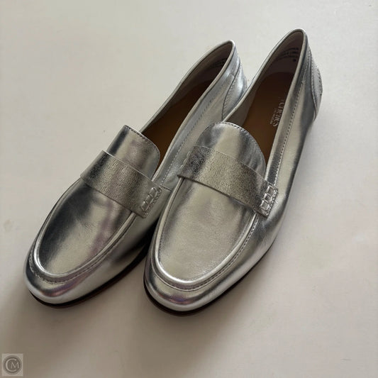 Shoes Flats By Seychelles In Silver, Size: 9