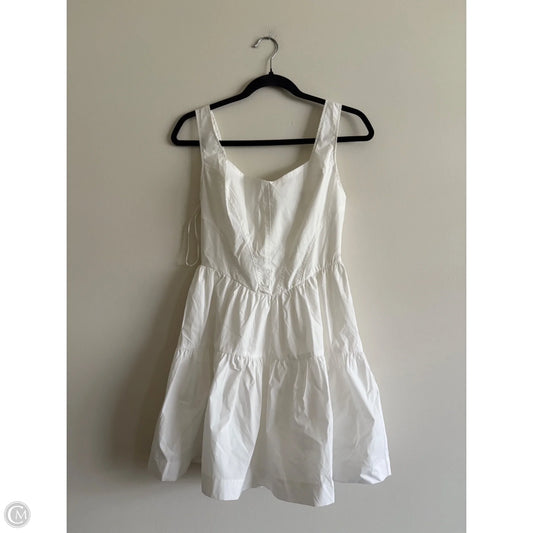 Dress Casual Short By Day + Moon In White, Size: S