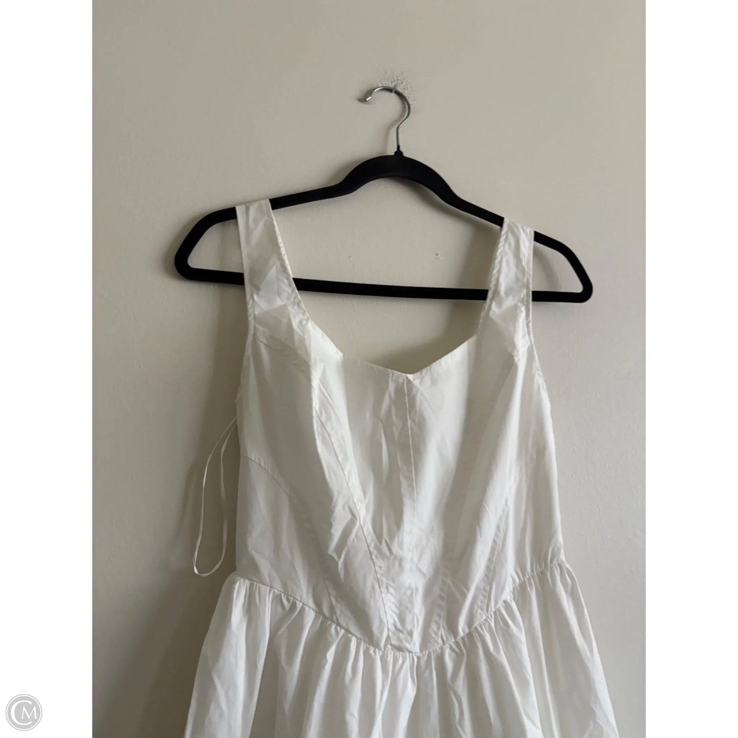 Dress Casual Short By Day + Moon In White, Size: S