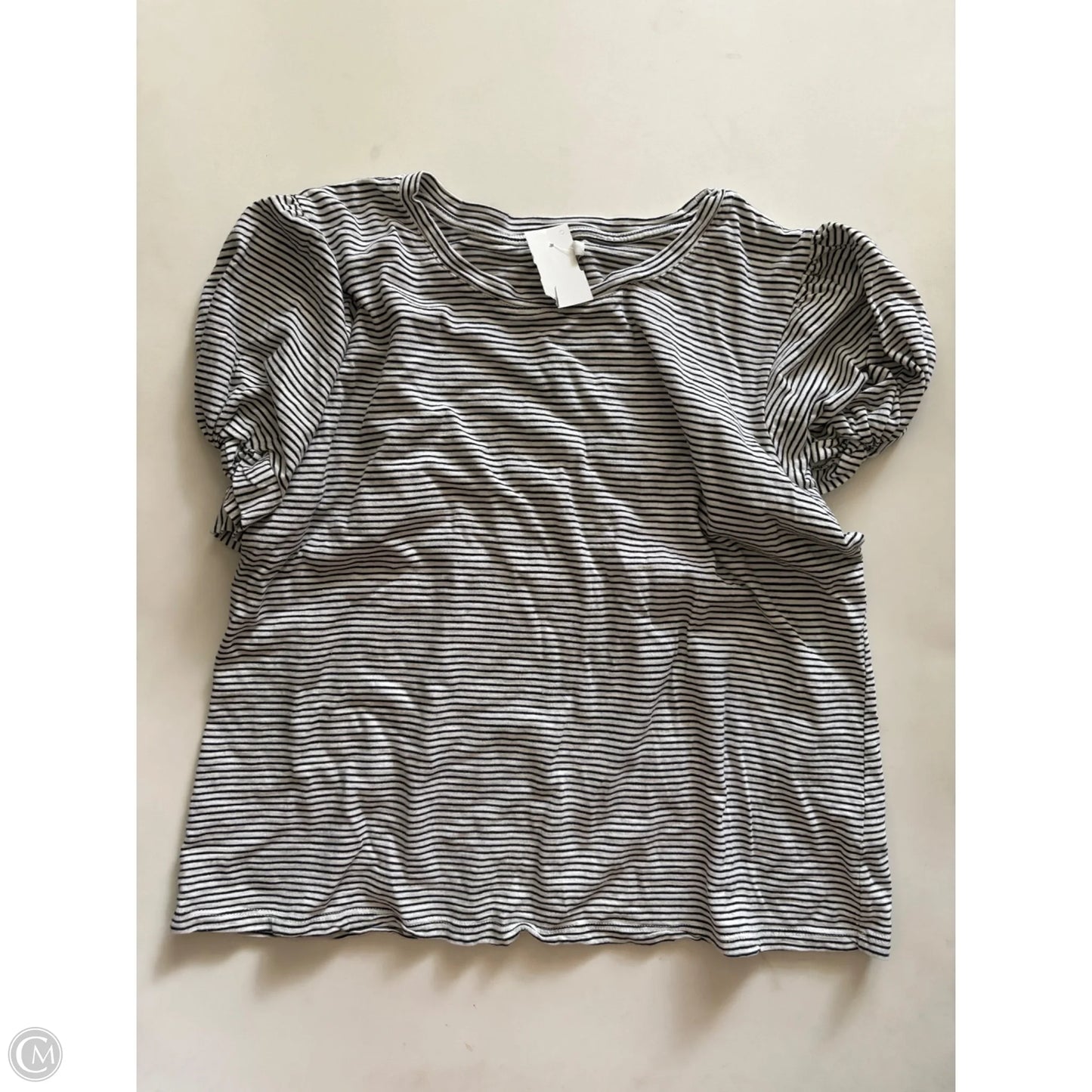 Top Short Sleeve By Maurices In Striped Pattern, Size: L