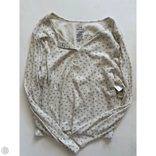 Top Long Sleeve By Pink Rose In Cream, Size: 3x