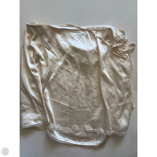 Skirt Mini & Short By Cider In Cream, Size: 3x