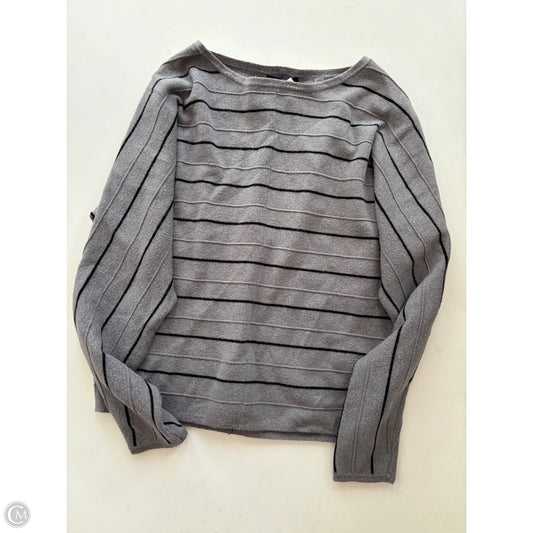 Sweater By Tahari By Arthur Levine In Grey, Size: M