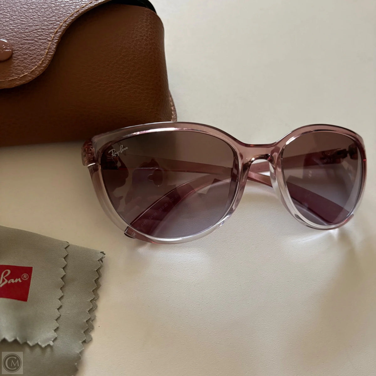 Sunglasses Designer By Ray Ban, Size: Medium
