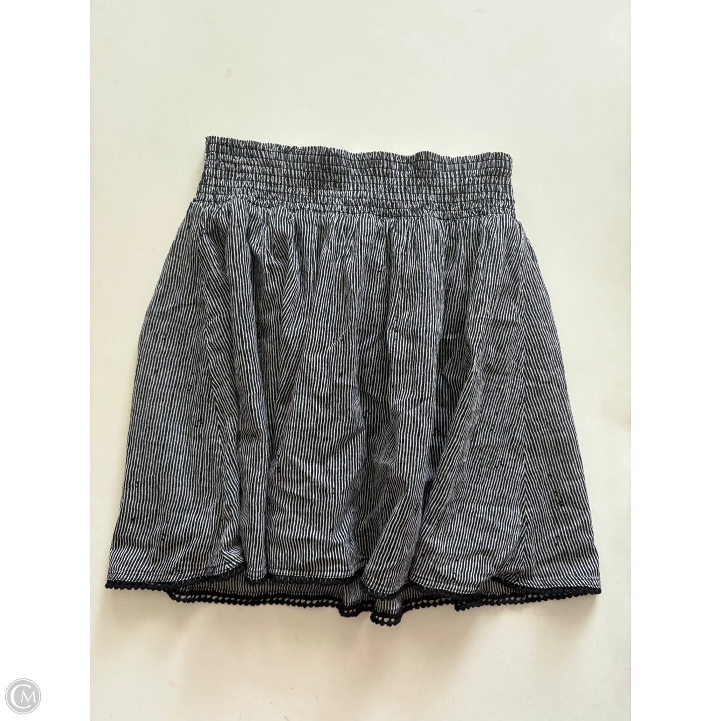 Skirt Mini & Short By Old Navy In Black & White, Size: Xs