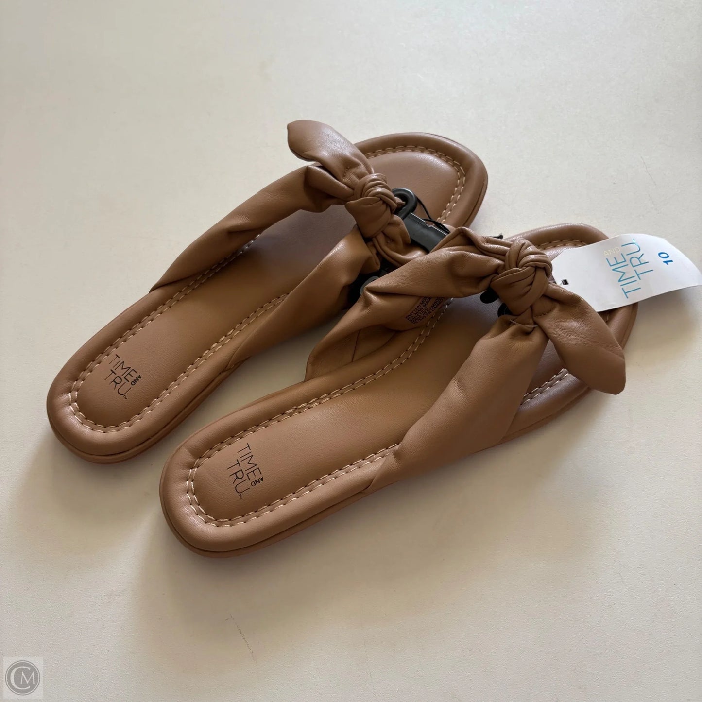 Sandals Flip Flops By Time And Tru In Tan, Size: 10