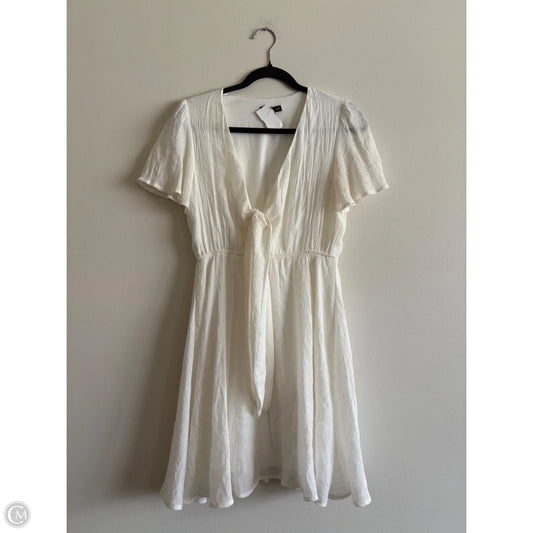 Dress Casual Short By Wishlist In White, Size: S