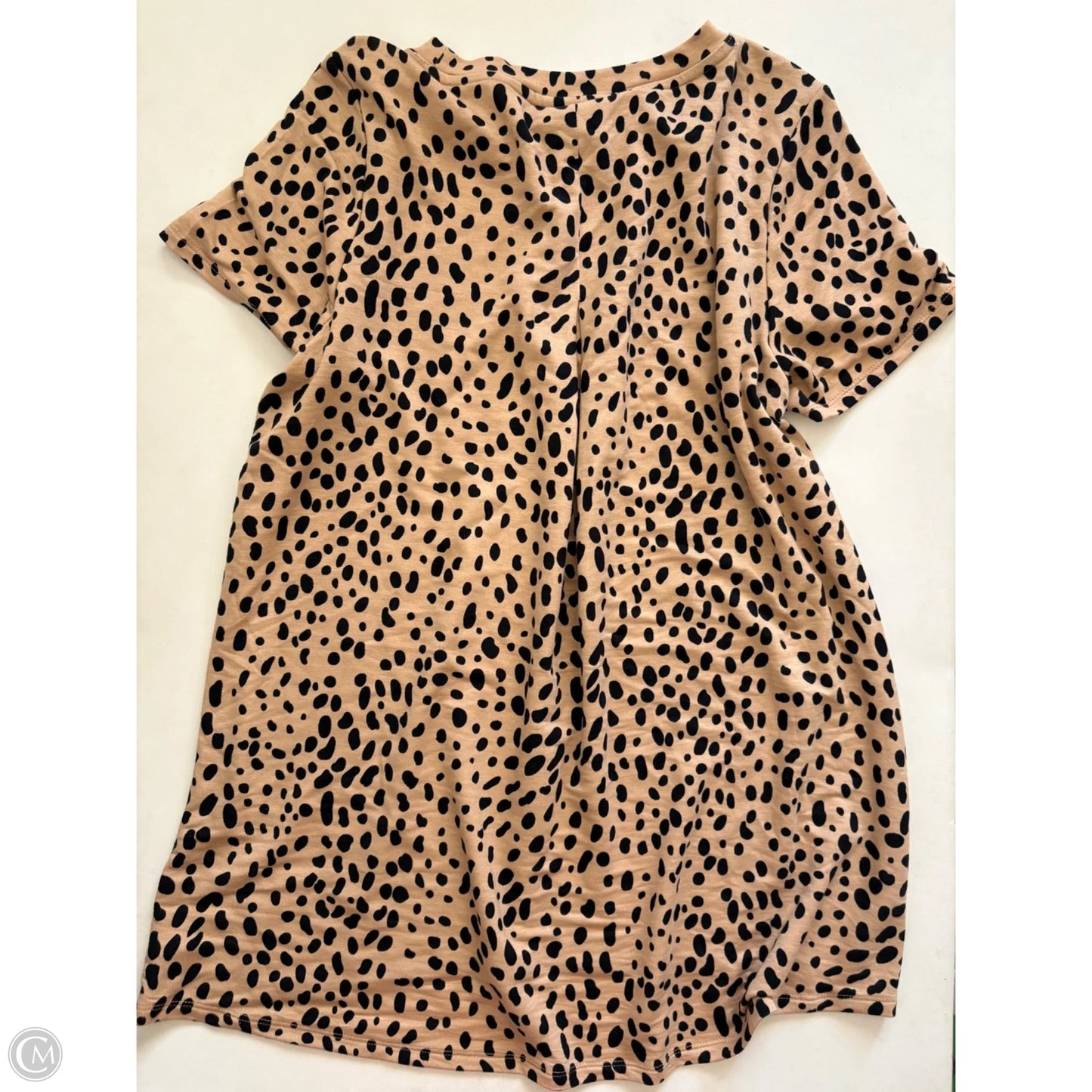 Top Short Sleeve By Crown And Ivy In Animal Print, Size: L