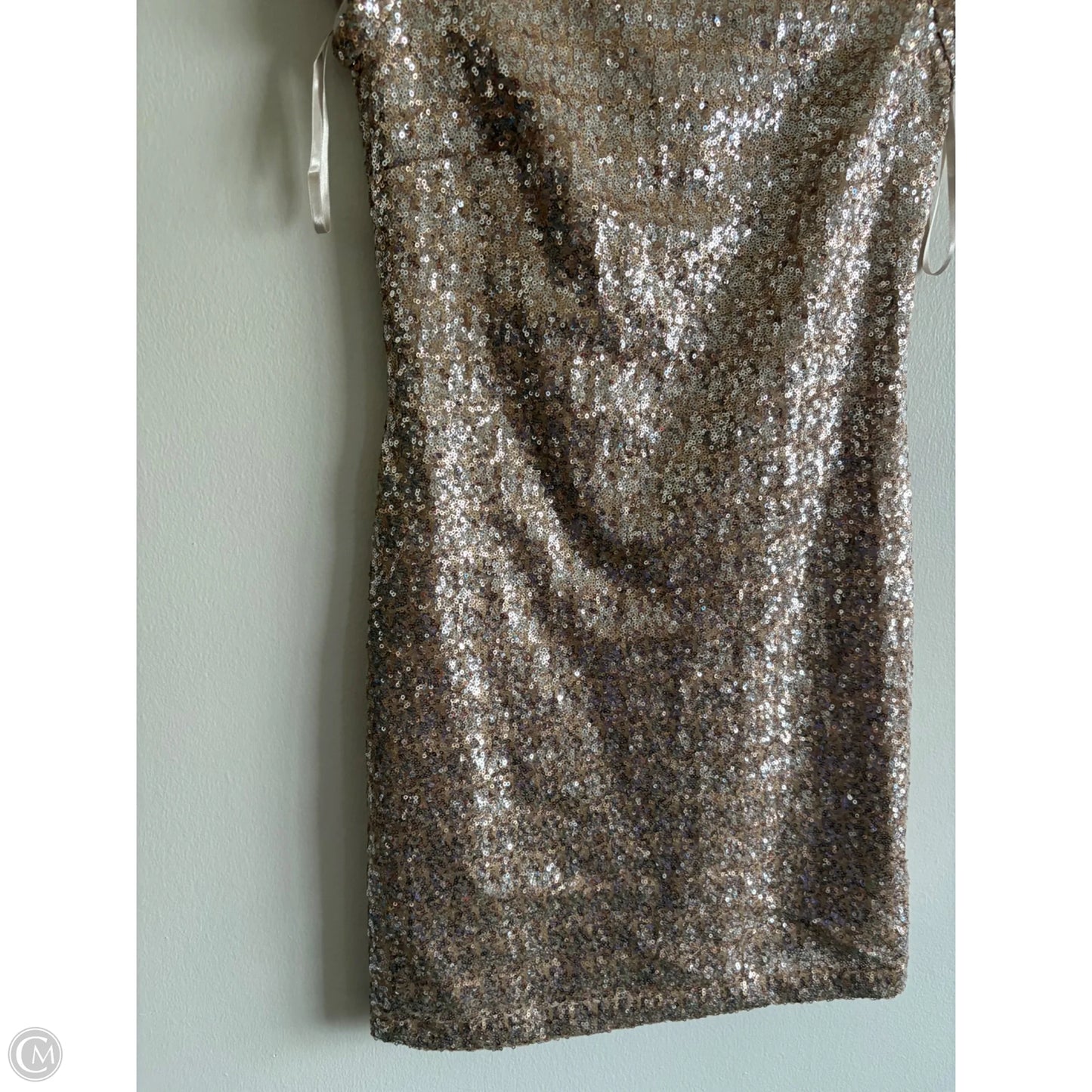 Dress Party Short By White House Black Market In Cream, Size: Xxs