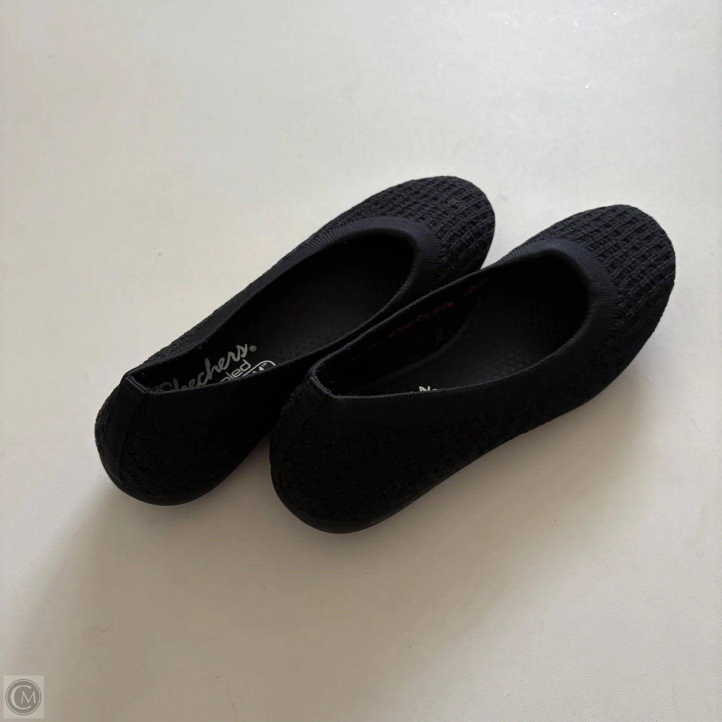 Shoes Flats By Skechers In Black, Size: 5.5