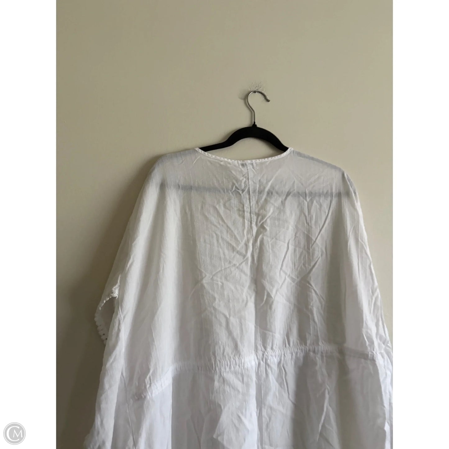 Top Short Sleeve By Crown And Ivy In White, Size: Xl