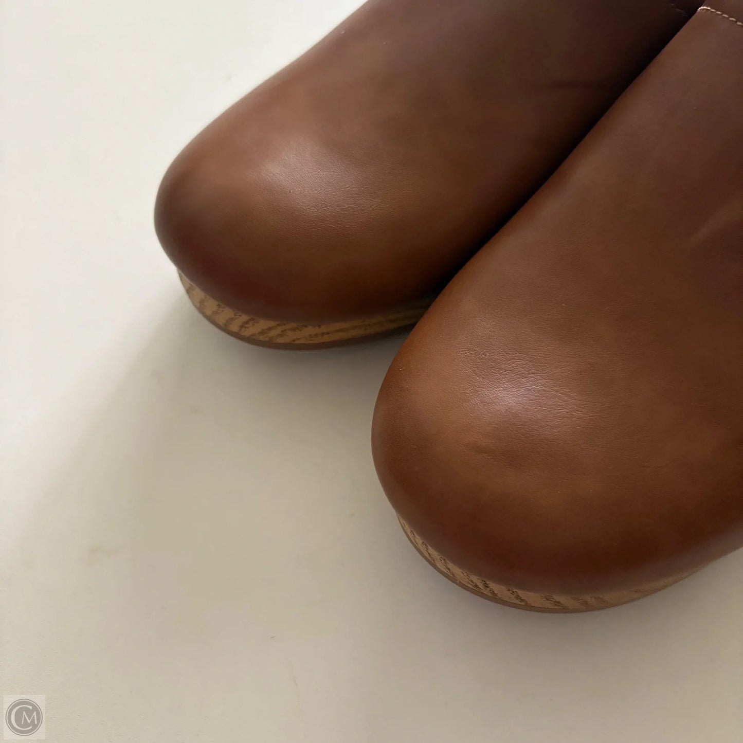 Shoes Flats By Universal Thread In Tan, Size: 10