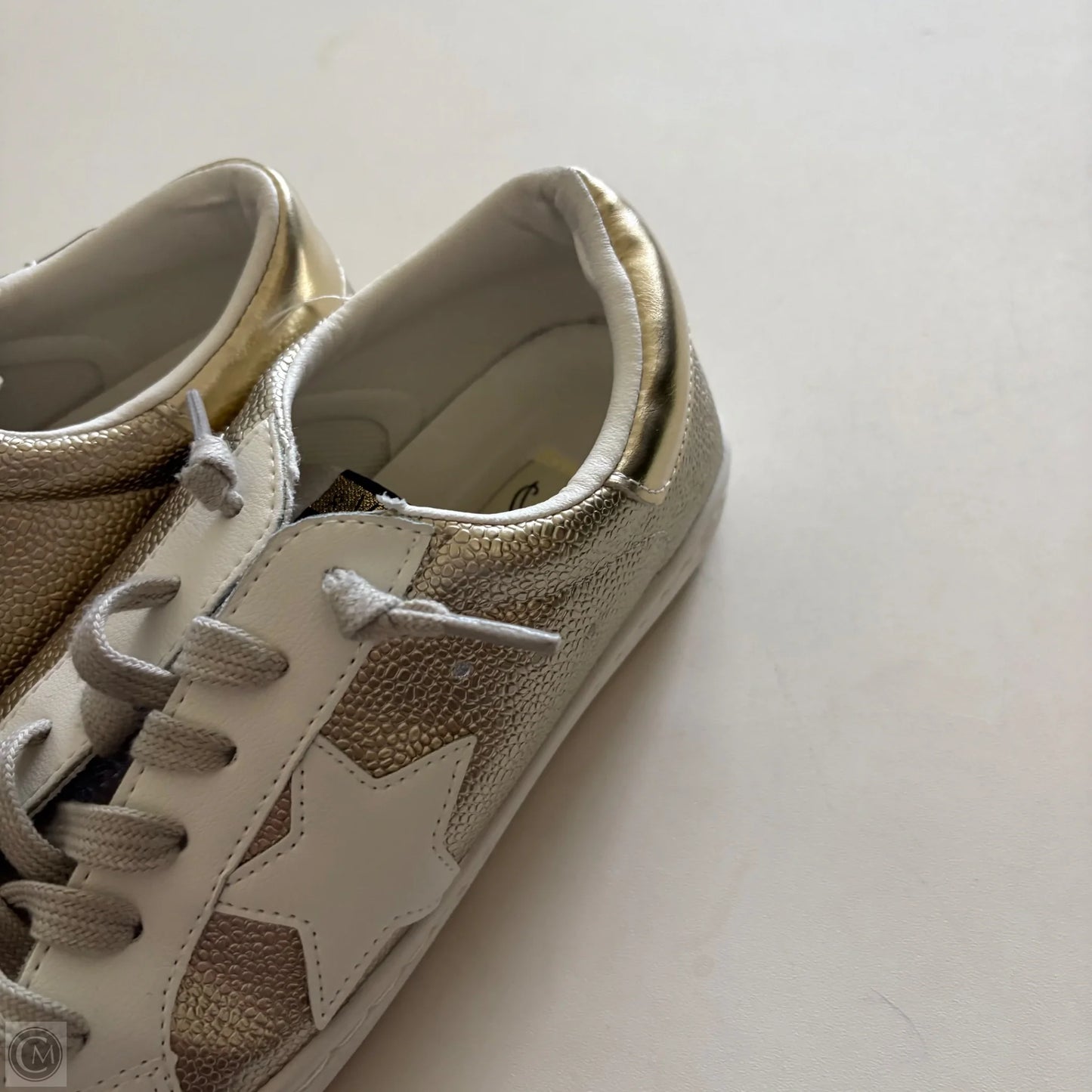 Shoes Sneakers By Vintage Havana In Gold & White, Size: 7