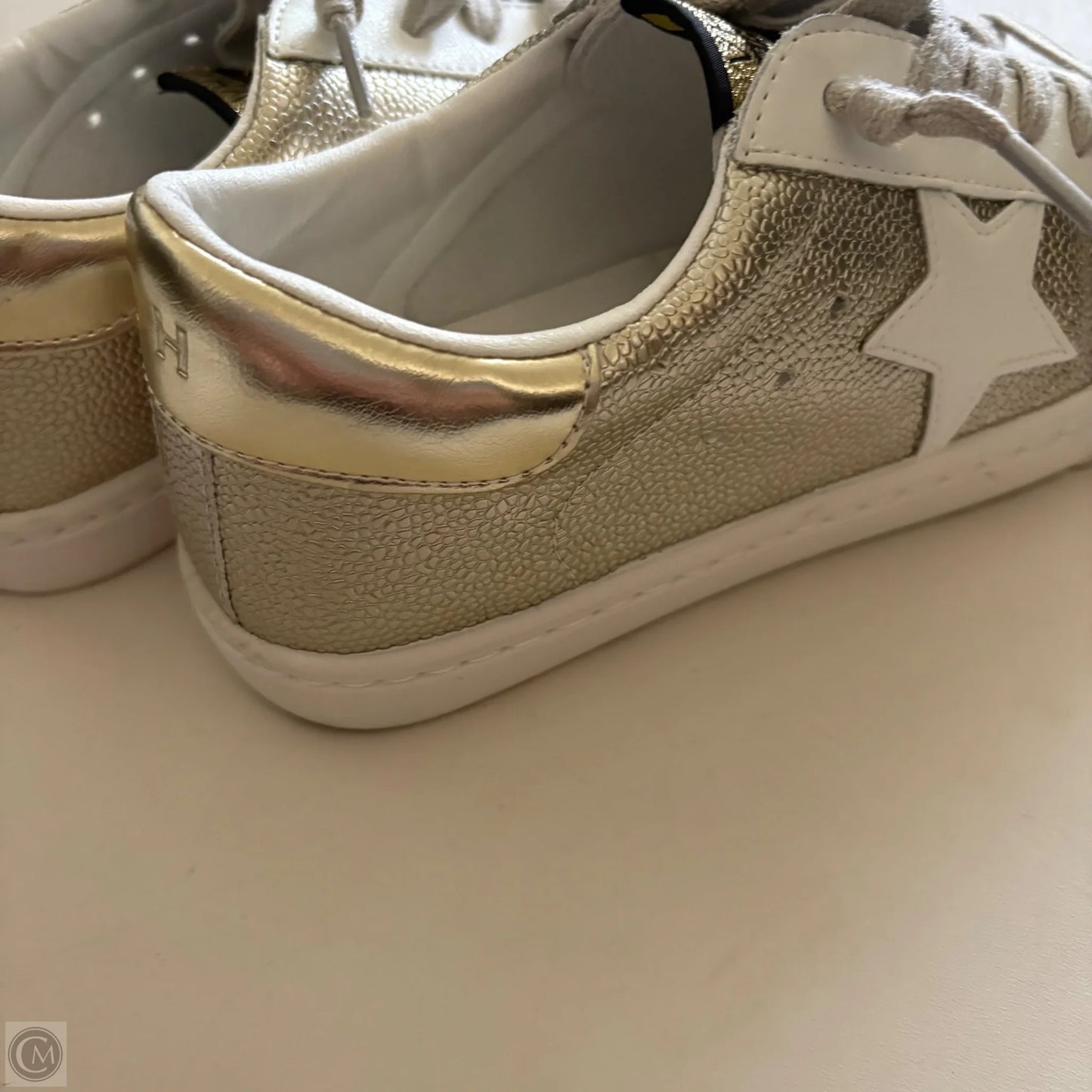 Shoes Sneakers By Vintage Havana In Gold & White, Size: 7