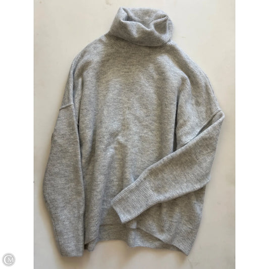 Sweater By Vince Camuto In Grey, Size: S