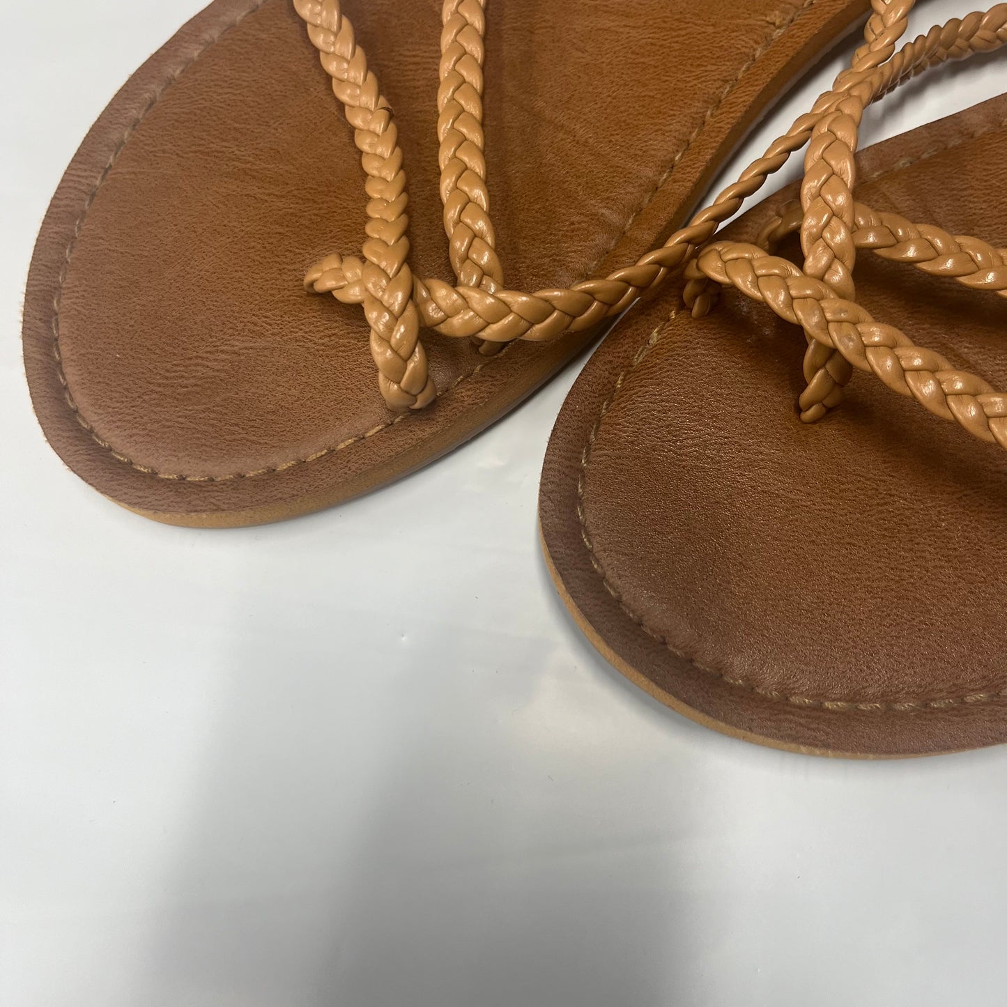 Brown Sandals Flats Universal Thread, Size 11